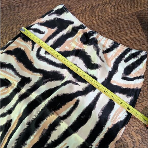 Topshop Tiger Animal Print Maxi Bias Satin High Rise A-line Skirt in Multi, sz 4 - Picture 4 of 8